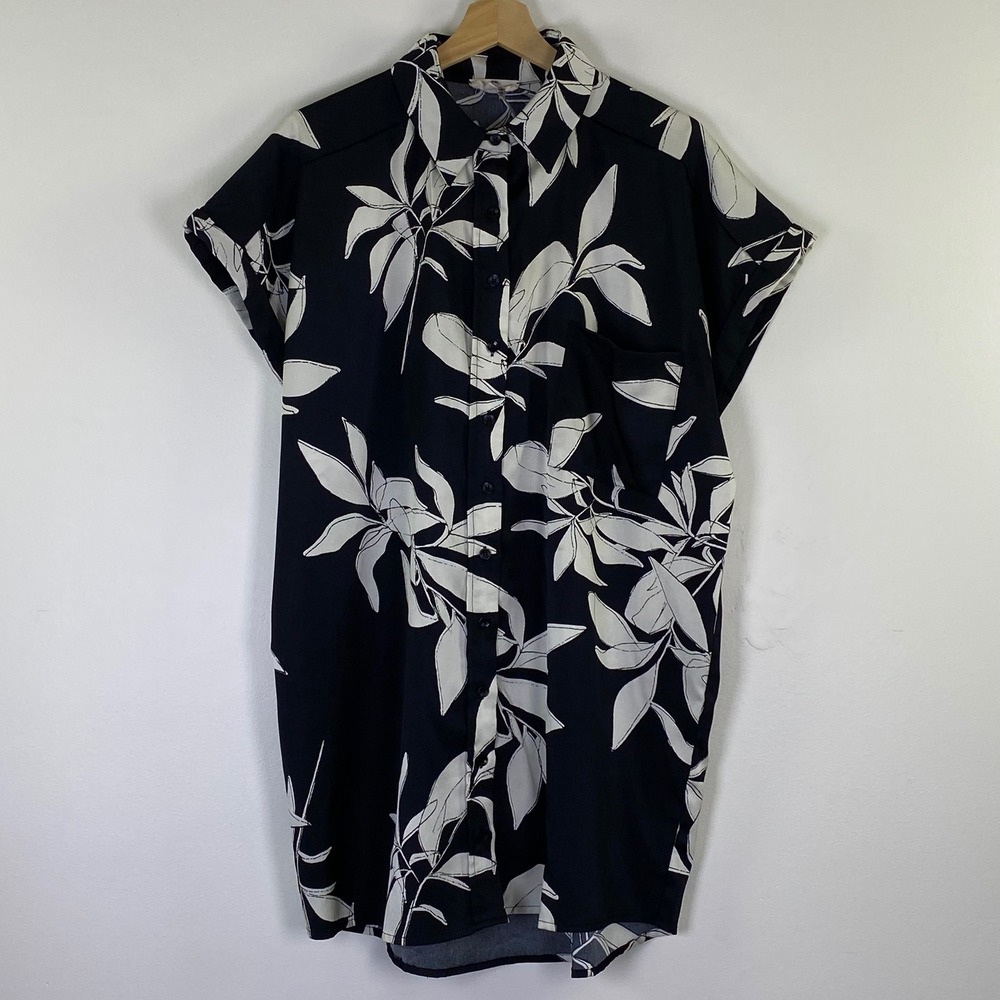 Entro Black & White Floral Leaf Print Button-Up Shirt Dress S Short Sleeve Boho